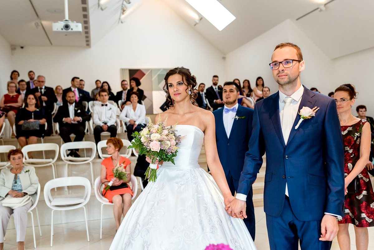Svatební obřad galerie Závodný Mikulov, Svatební fotky galerie Závodný Mikulov, Fotograf na svatbu Mikulov, Svatební fotograf Mikulov, Fotograf na svatbu Botique Hotel Tanzberg, Svatební fotografie  Botique Hotel Tanzberg, Svatební fotografie Mikulov, Foto svatby Botique Hotel Tanzberg, Foto svatba Mikulov, 