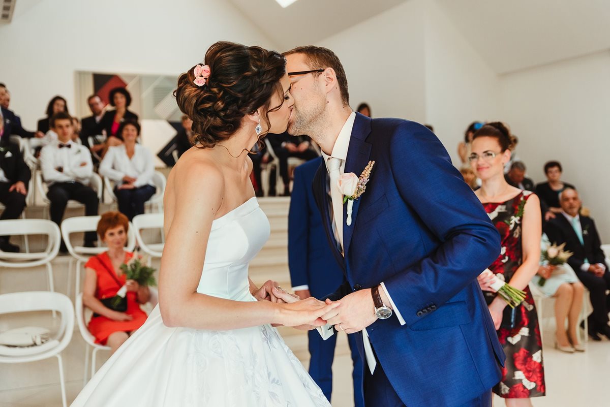 Svatební obřad galerie Závodný Mikulov, Svatební fotky galerie Závodný Mikulov, Fotograf na svatbu Mikulov, Svatební fotograf Mikulov, Fotograf na svatbu Botique Hotel Tanzberg, Svatební fotografie  Botique Hotel Tanzberg, Svatební fotografie Mikulov, Foto svatby Botique Hotel Tanzberg, Foto svatba Mikulov, 