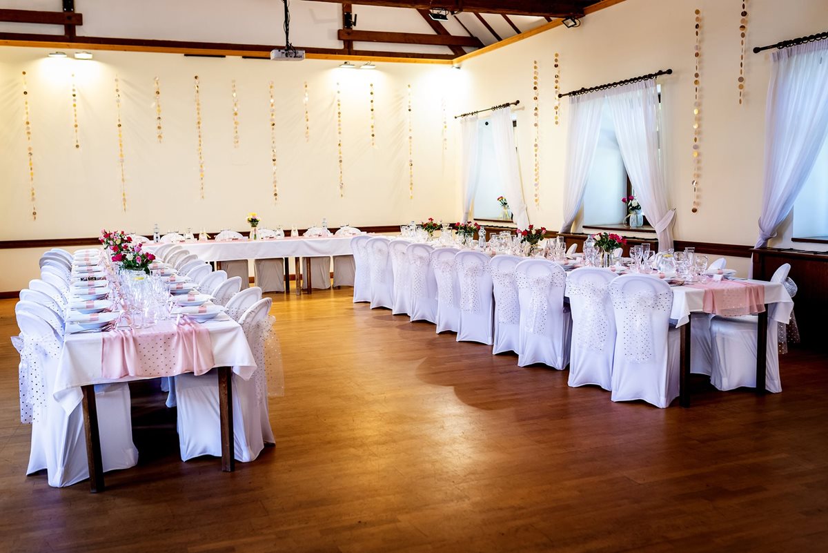 Svatební  hostina, svatební tabule, svatební dort, svatební tradice