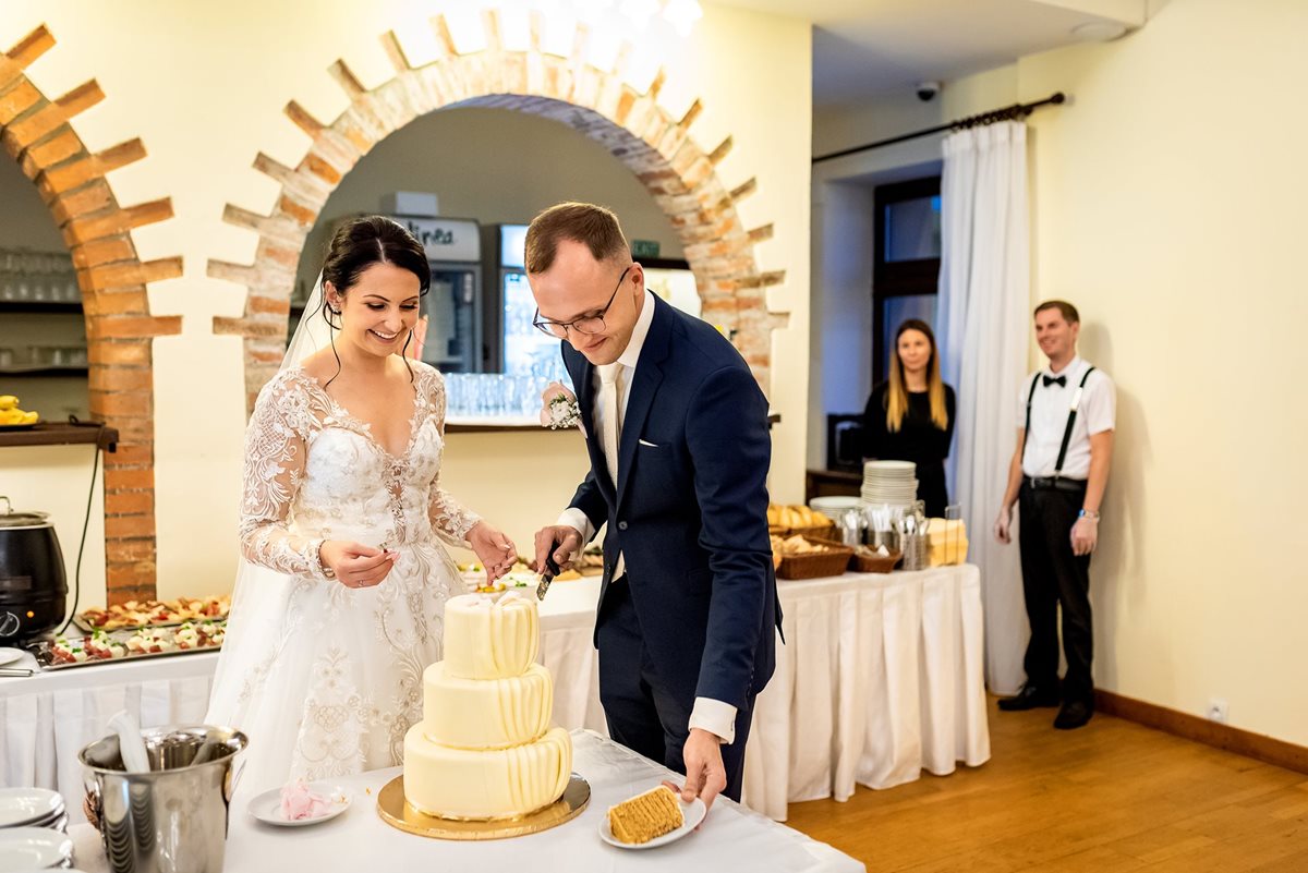 Svatební  hostina, svatební tabule, svatební dort, svatební tradice